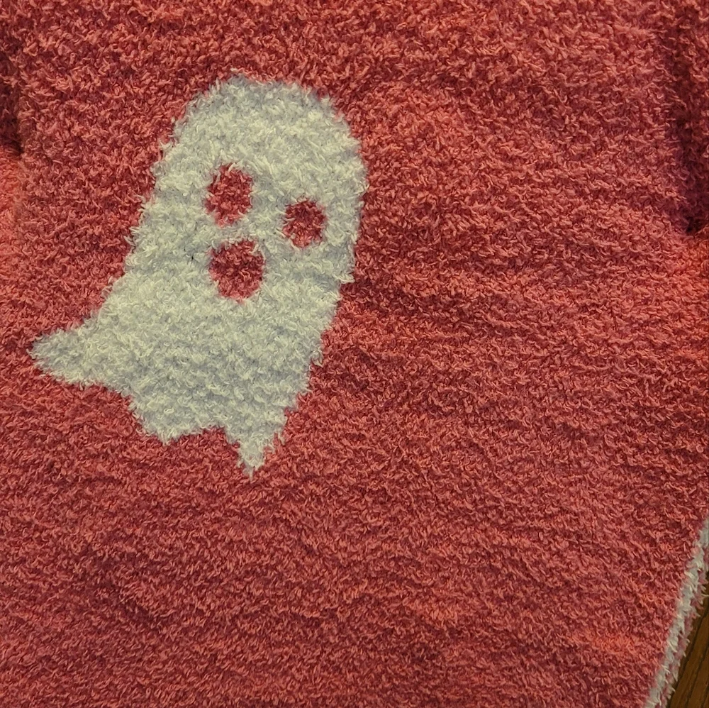 CUPCAKES AND CASHMERE VIRAL PINK/WHITE GHOST BLANKET